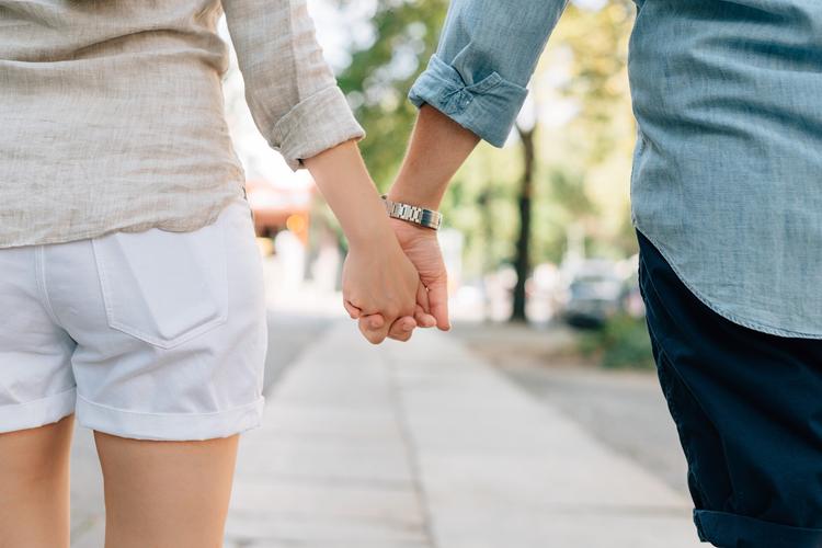 how long does it take to fall in love