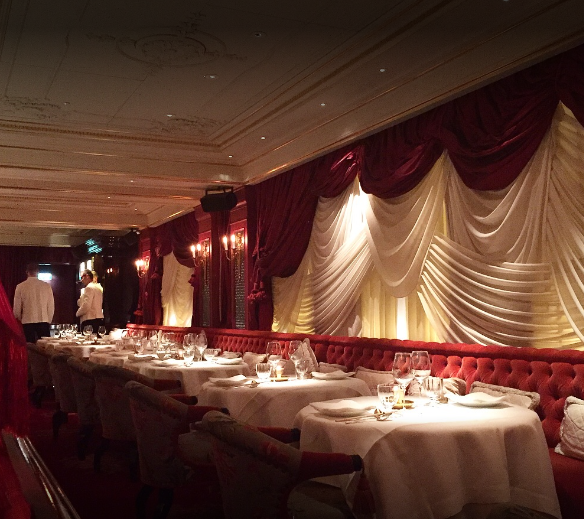 Park Chinois date restaurant