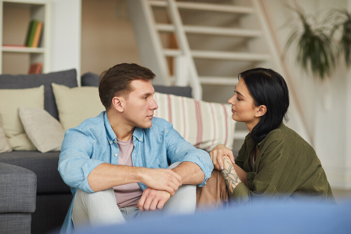 couple having awkward conversation